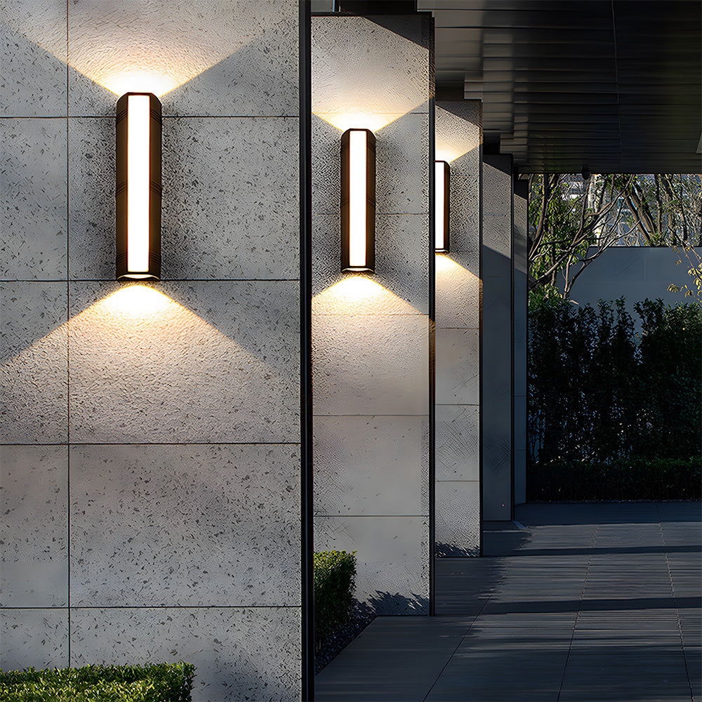 Modern Waterproof LED Outdoor Wall Light