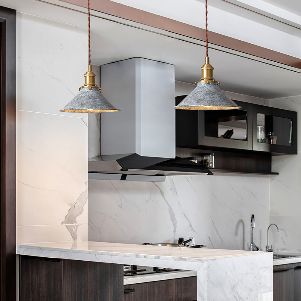 Retro Industrial Metal Fanale Pendant Light