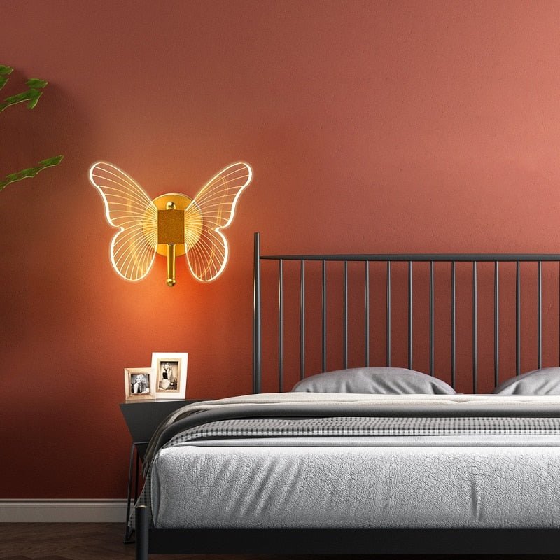Butterfly Inspired LED Wall Light – Farfalla Style in Acrylic and Metal
